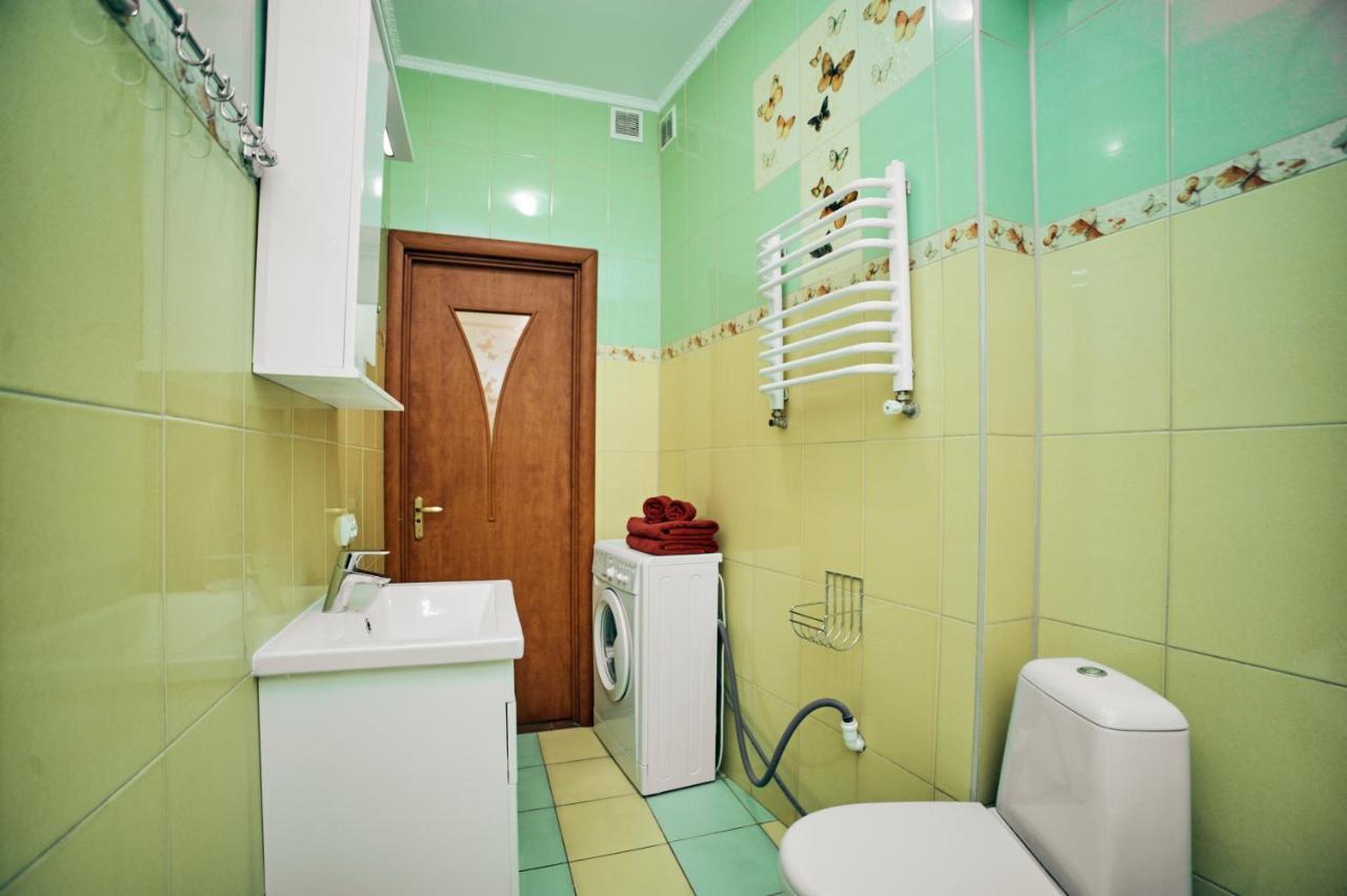 Apartments Near Potocki Palace リヴィウ エクステリア 写真